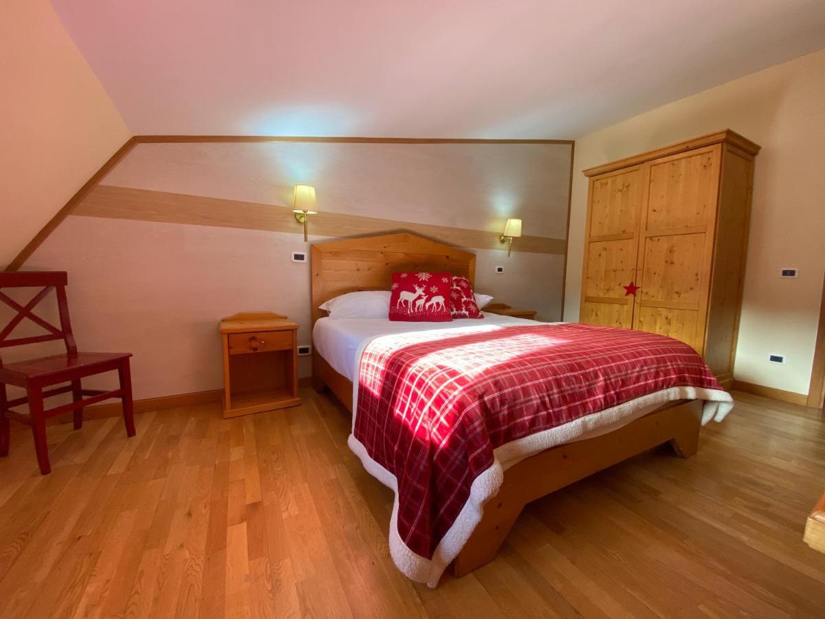 Abete Bianco - Albergo Del Natale Camigliatello Silano Kültér fotó