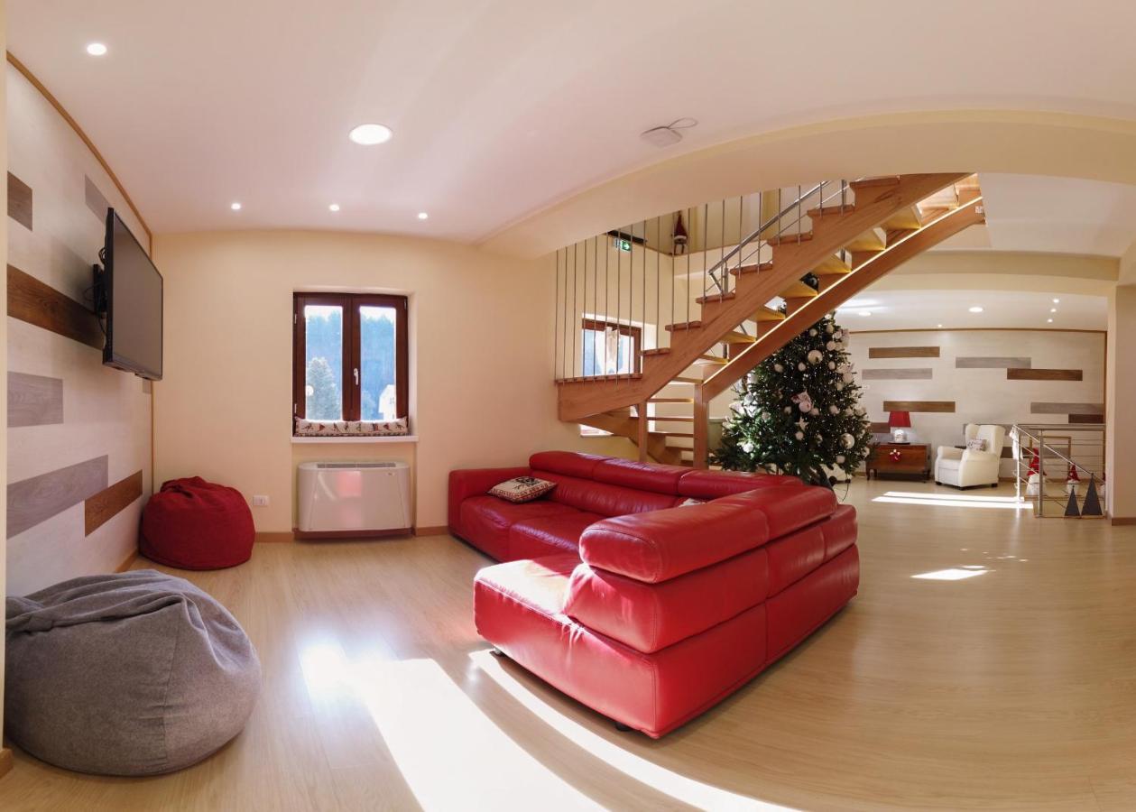 Abete Bianco - Albergo Del Natale Camigliatello Silano Kültér fotó