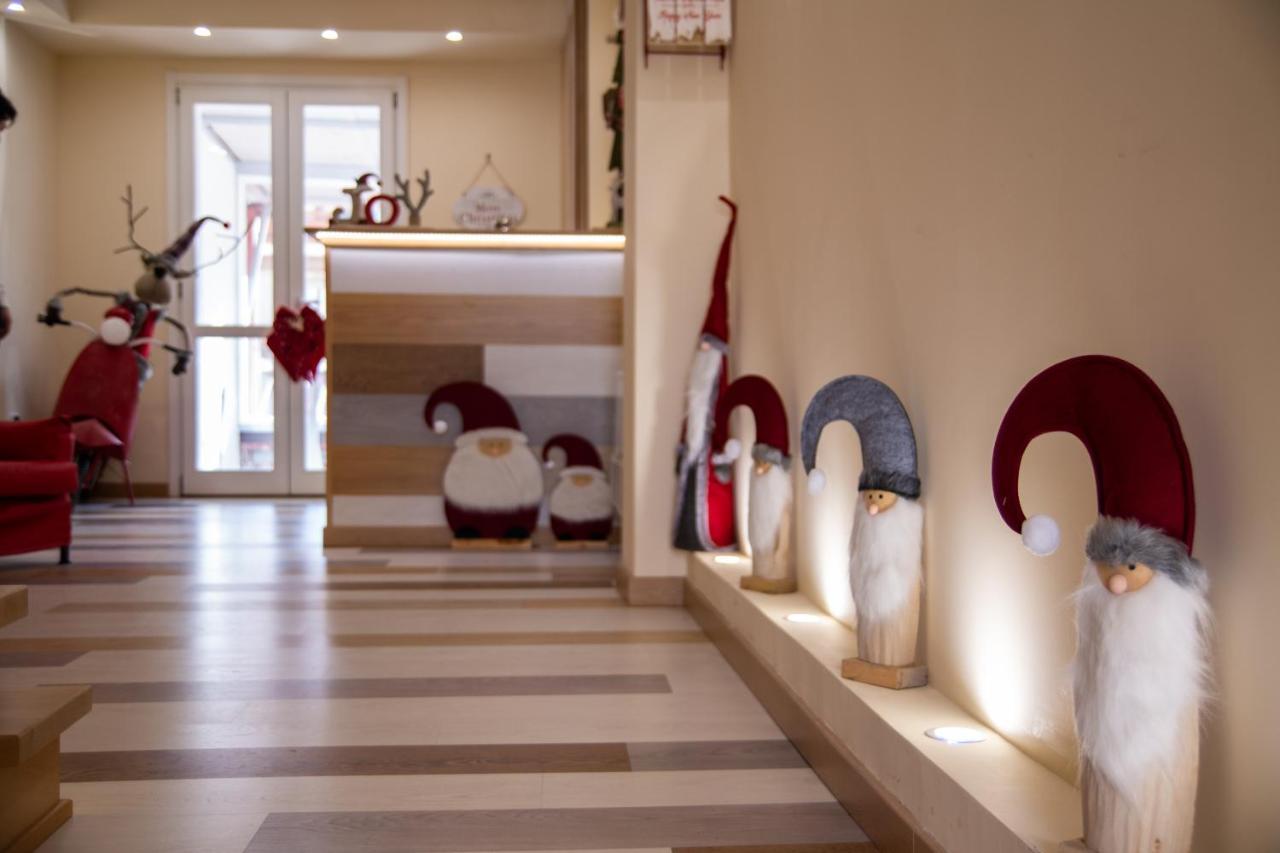 Abete Bianco - Albergo Del Natale Camigliatello Silano Kültér fotó